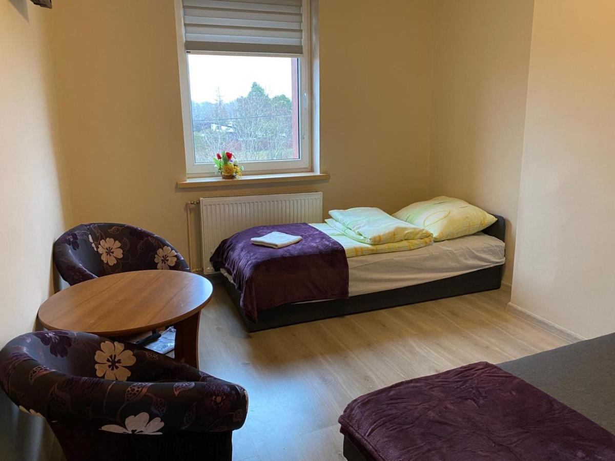 Pod Lipami Hostel Kolczyglowy Екстериор снимка